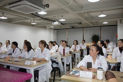 大連雇月嫂多少錢